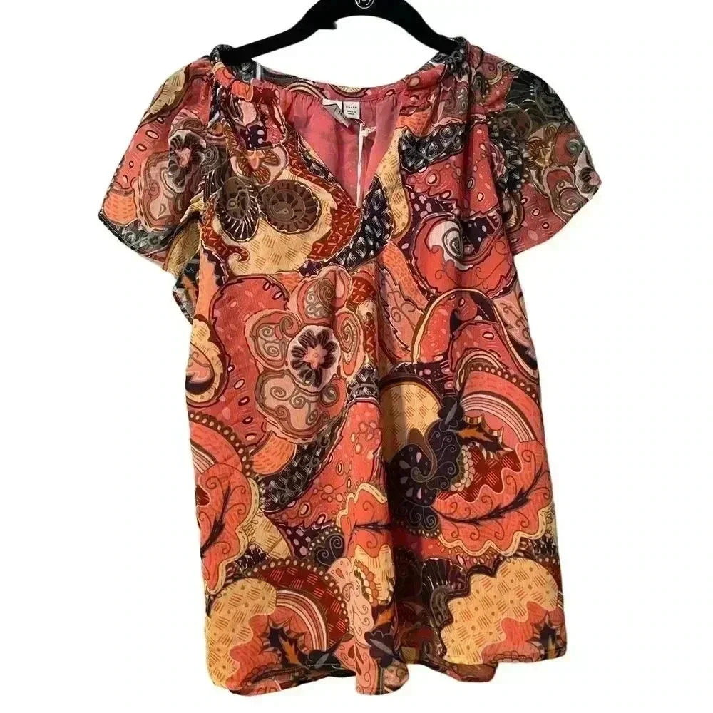 NWT Floral‎ Swirl Blouse Casual, work, flowy, v neck, flutter sleeve D4